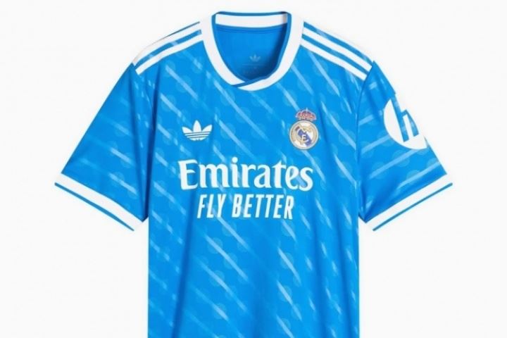 皇马新赛季三客球衣泄露：灵感来源于伯纳乌球场的新座椅