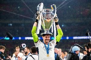 瑞天空记者：皇马与库尔图瓦达成口头协议，未来几周官宣续约2年