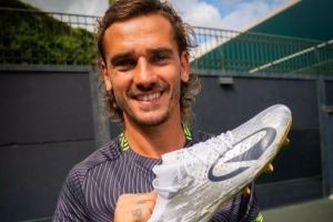 全球限量200双!迪卡侬推出格列兹曼限量战靴,致敬后者马竞200球